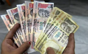500-and-1000-rupee-notes-afp_650x400_81478769280