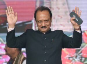 अजित पवार ने घायल की मदद की, महाराष्ट्र उपमुख्यमंत्री अजित पवार, पुणे सड़क हादसा,