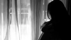 6aa28ab7a5d82-woman-suicide-attempt-063654202-16x9